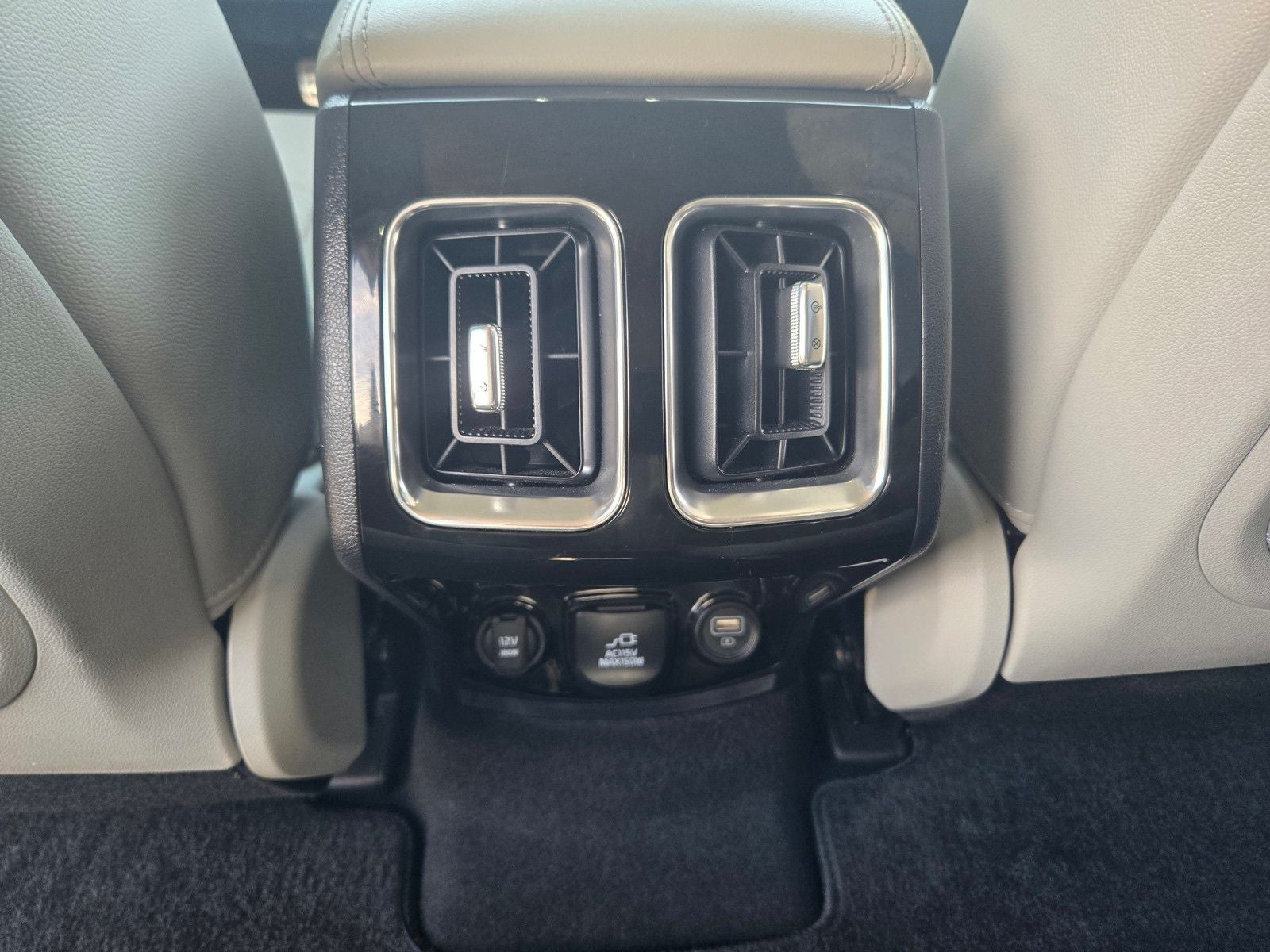 2023 Kia Sorento Plug-In Hybrid SX Prestige