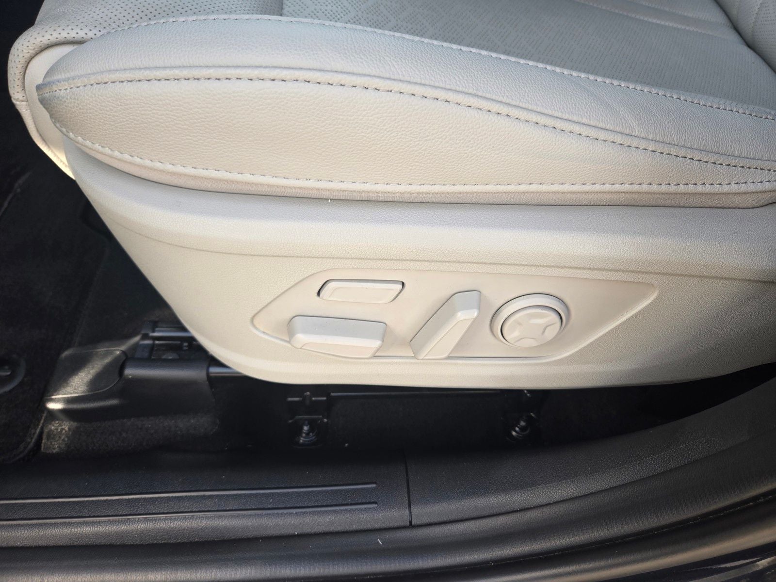 2023 Kia Sorento Plug-In Hybrid SX Prestige