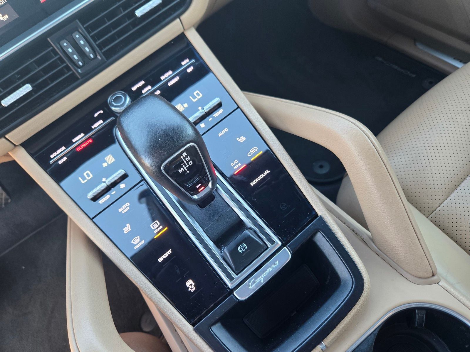 2019 Porsche Cayenne Base