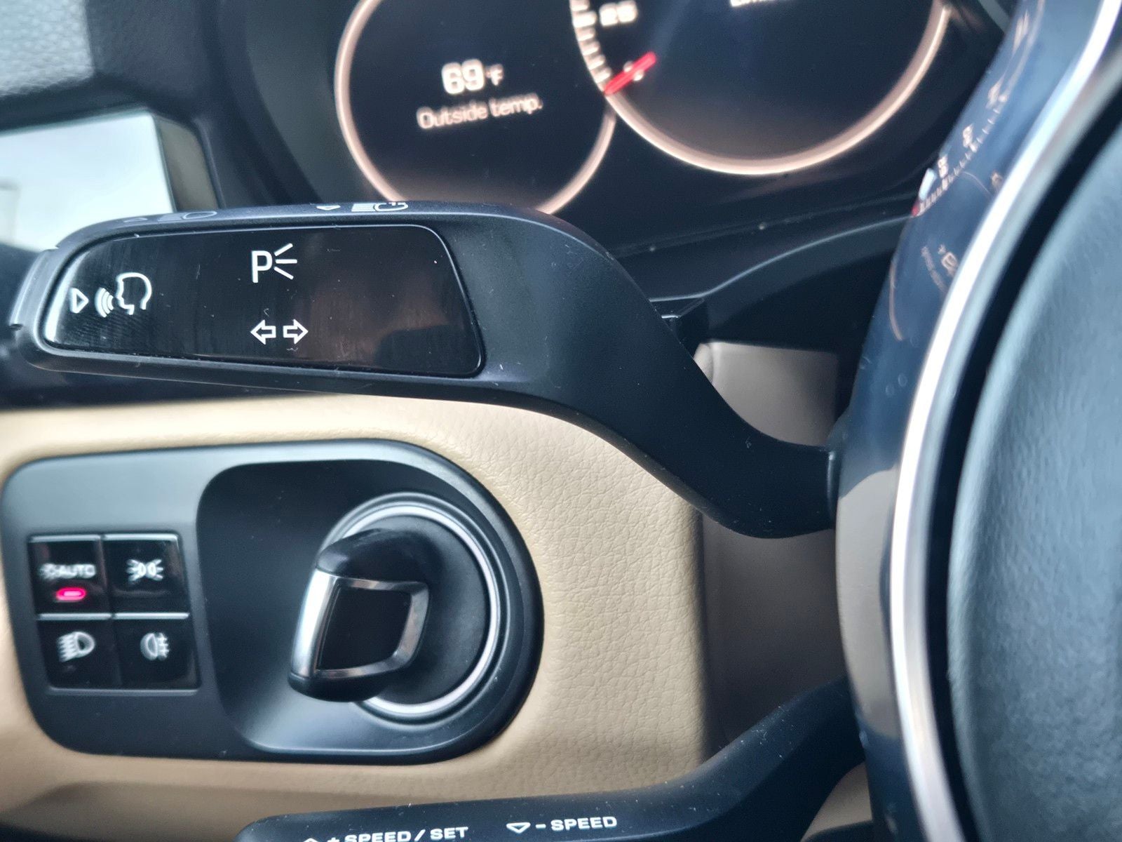 2019 Porsche Cayenne Base