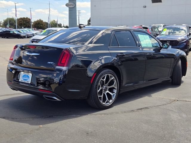 2015 Chrysler 300 300S