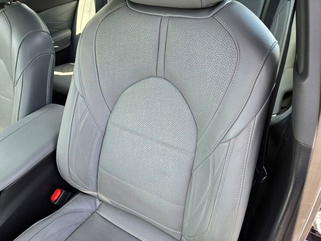 2019 Toyota Avalon Hybrid Limited