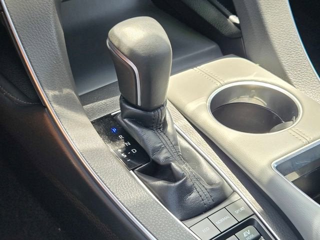 2019 Toyota Avalon Hybrid Limited