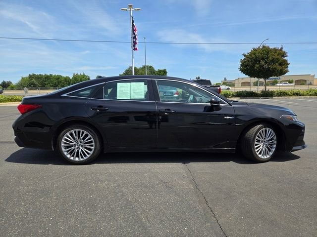 2019 Toyota Avalon Hybrid Limited