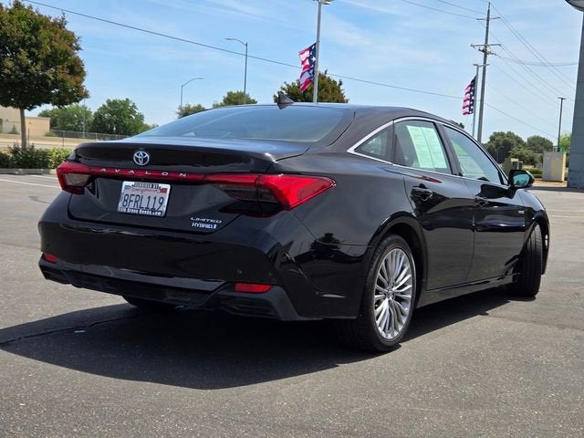 2019 Toyota Avalon Hybrid Limited