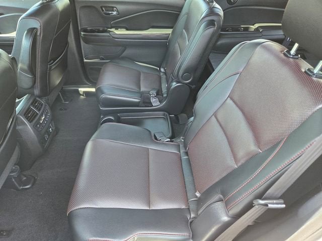 2021 Honda Pilot Black Edition