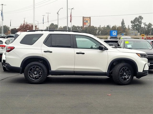 2025 Honda Pilot TrailSport