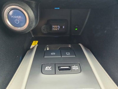 2022 Toyota Venza LE