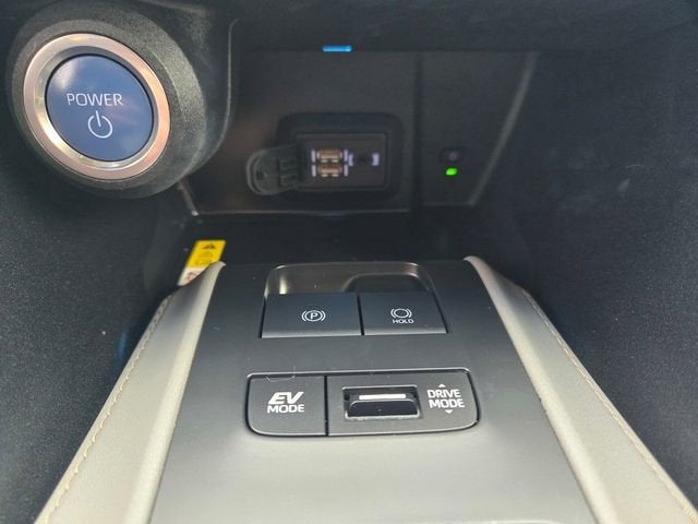 2022 Toyota Venza LE