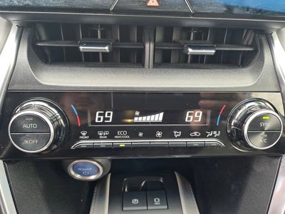 2022 Toyota Venza LE