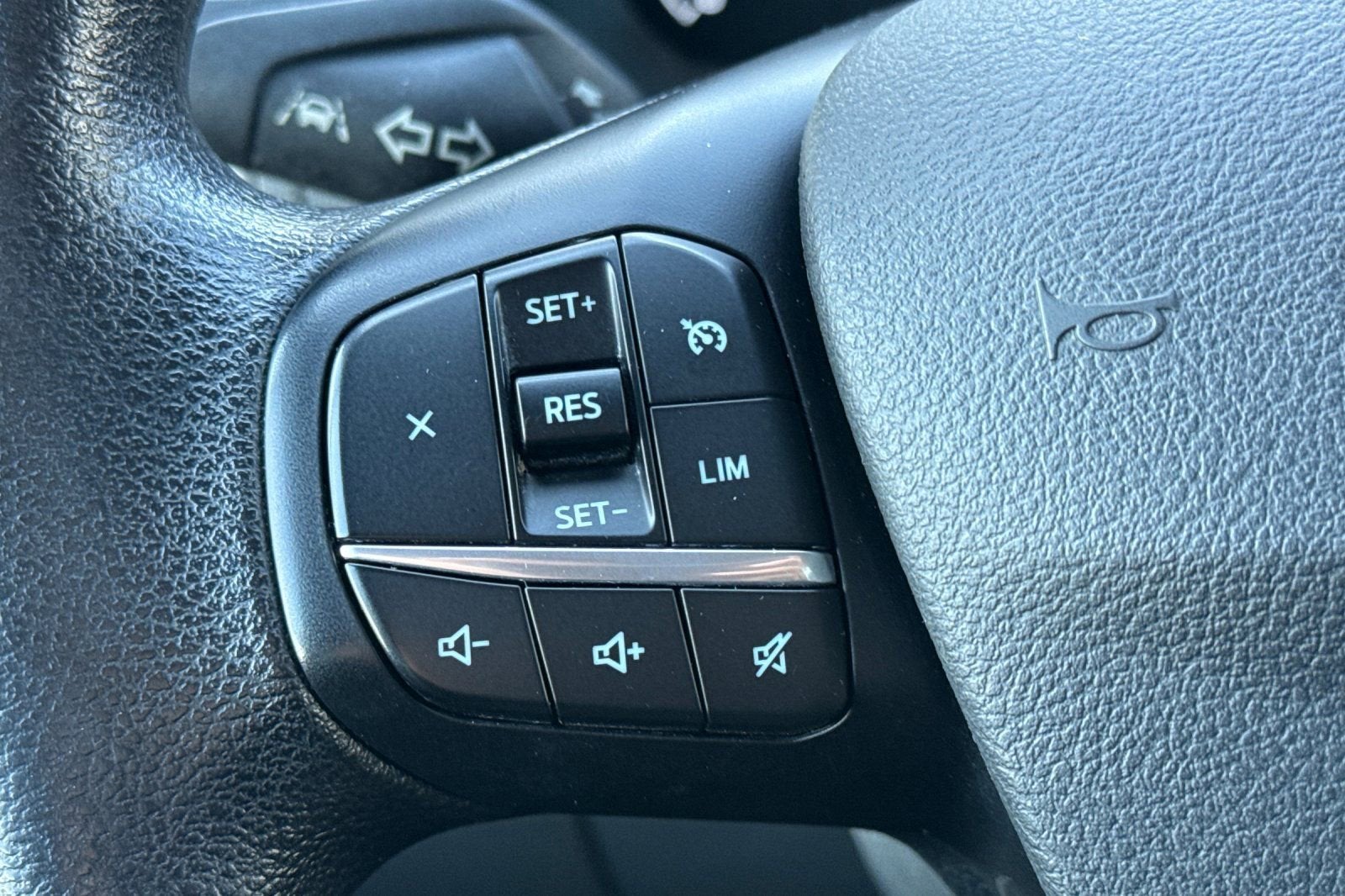 2023 Ford Transit Passenger Wagon XL