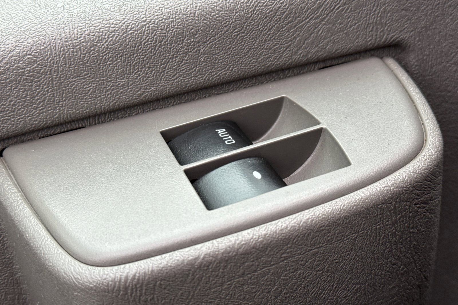 2017 Chevrolet Express Passenger 3500 LT