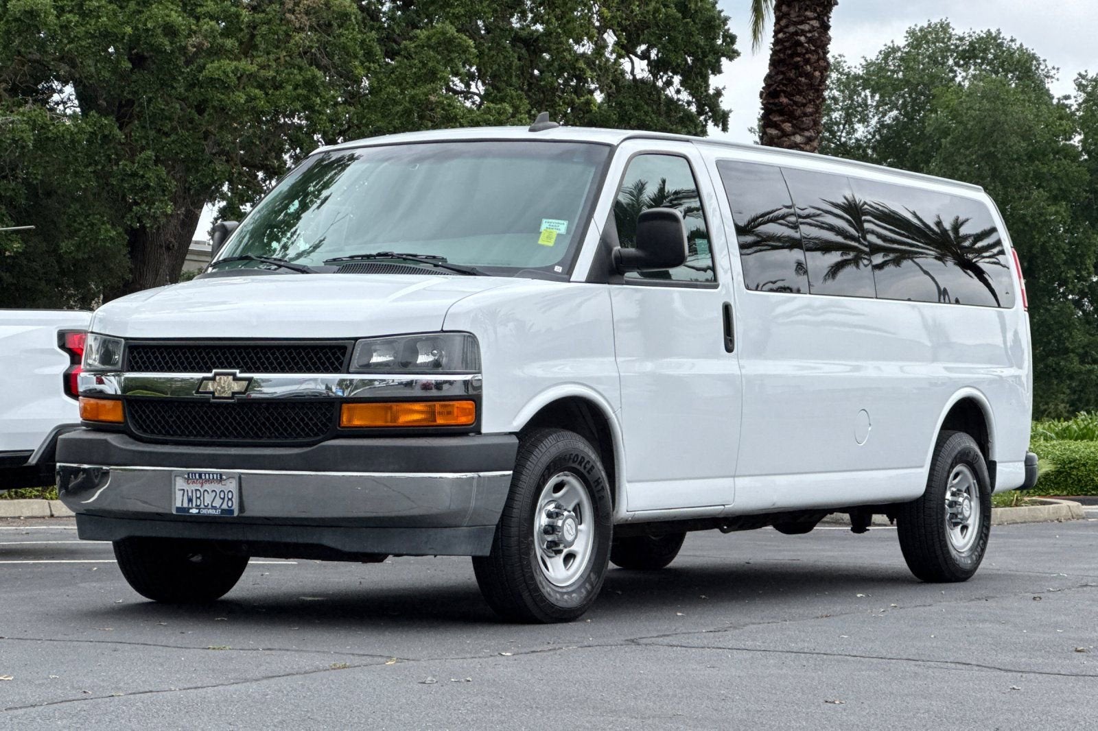 2017 Chevrolet Express Passenger 3500 LT