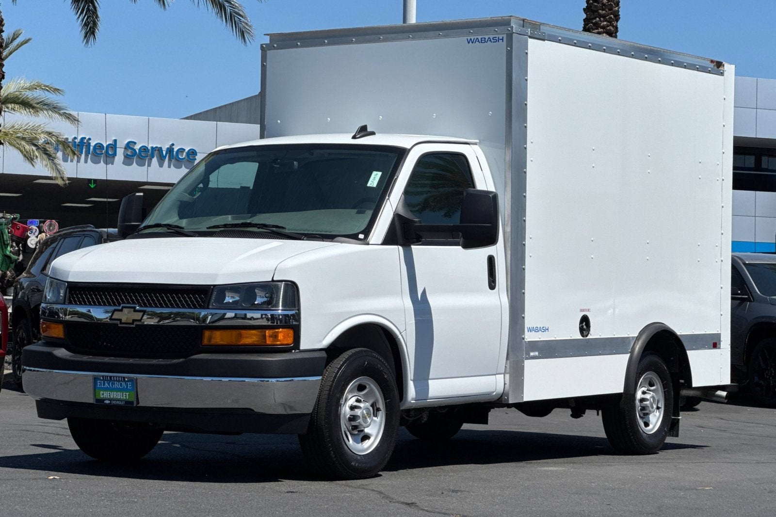 2025 Chevrolet Express Cutaway 3500 1WT
