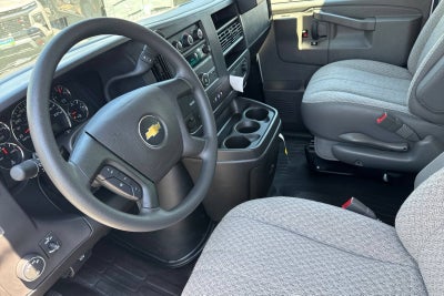 2025 Chevrolet Express Cutaway 3500 1WT