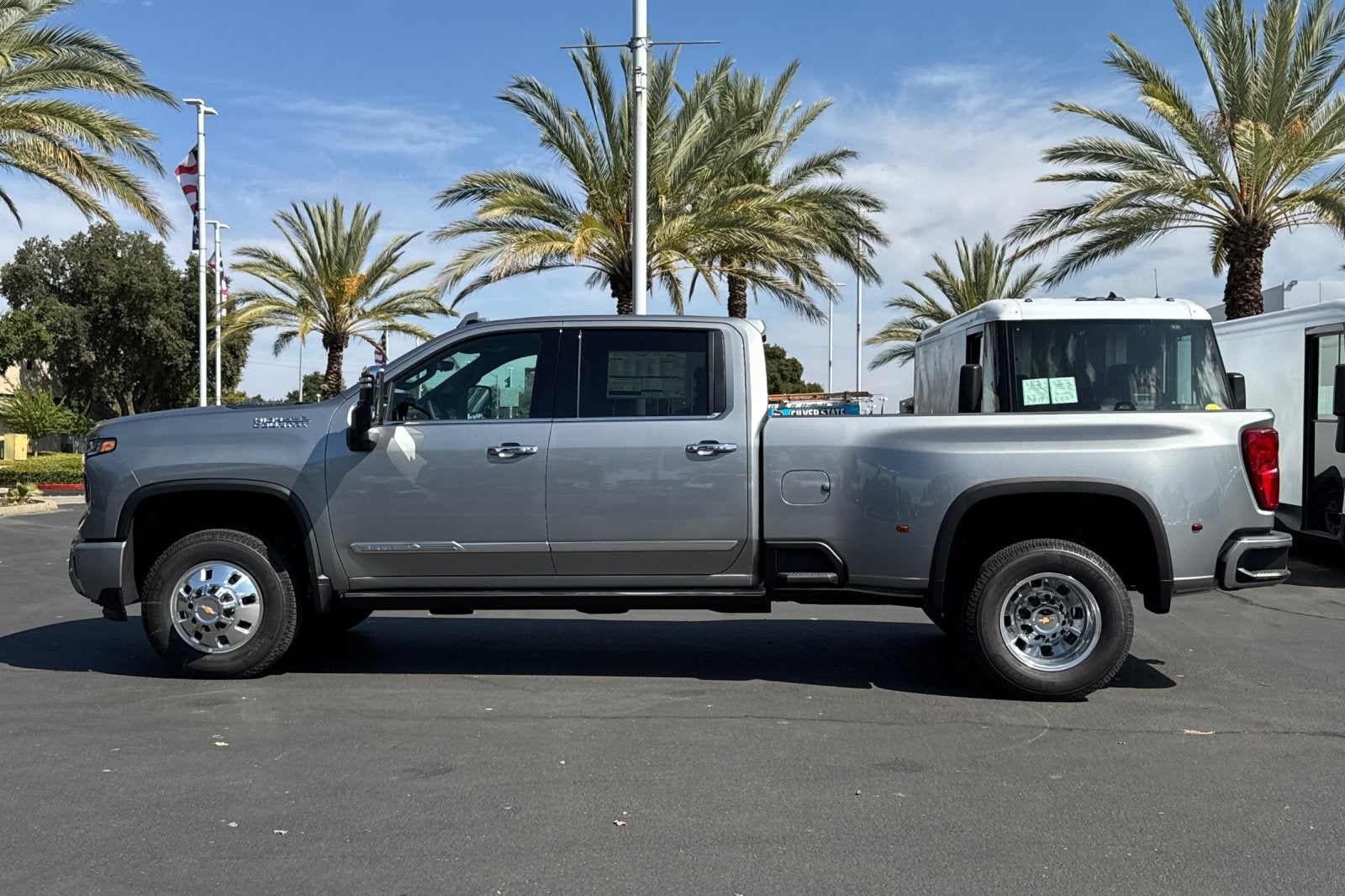 2026 Chevrolet Silverado 3500 HD High Country DRW