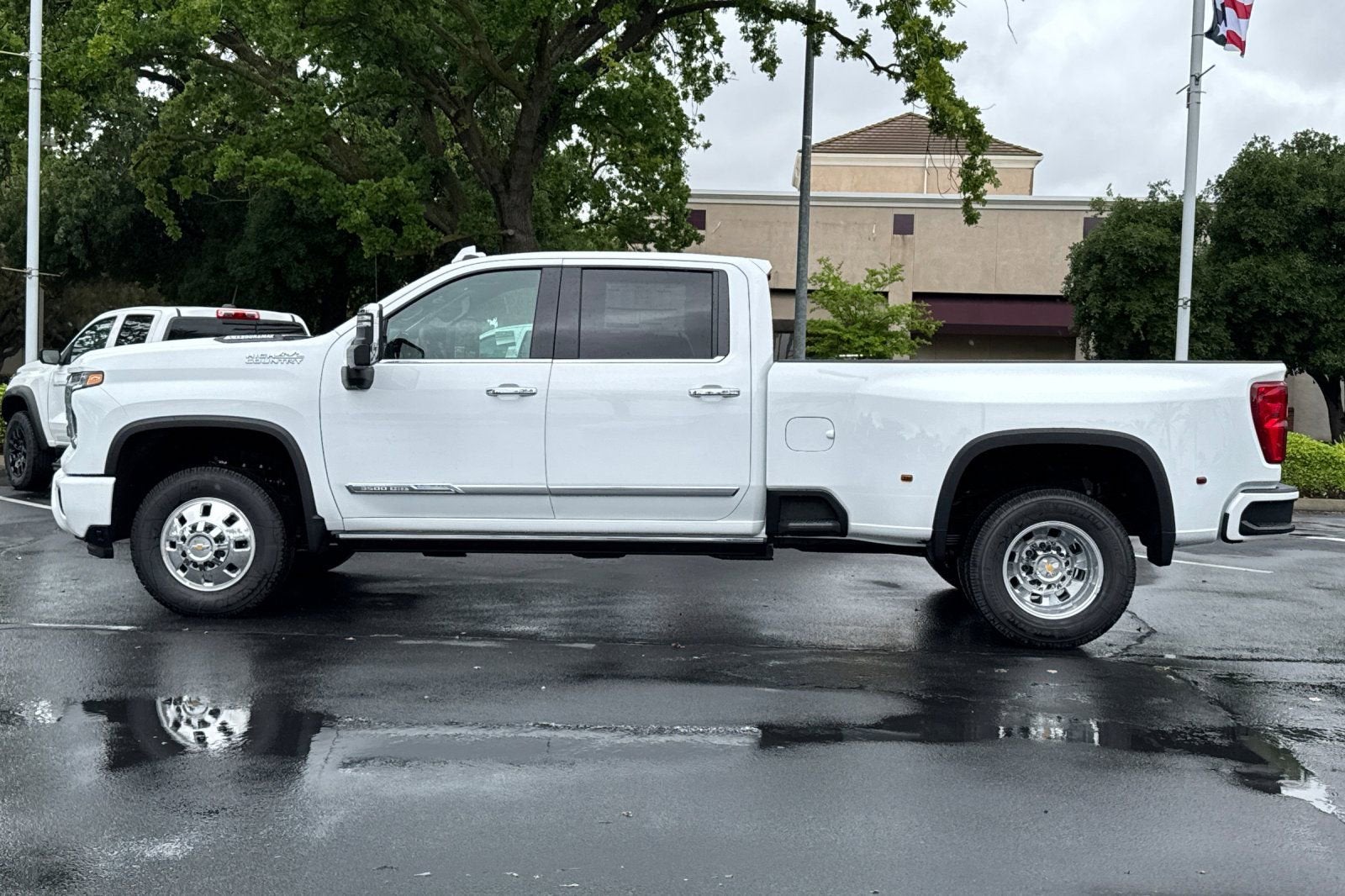2026 Chevrolet Silverado 3500 HD High Country DRW