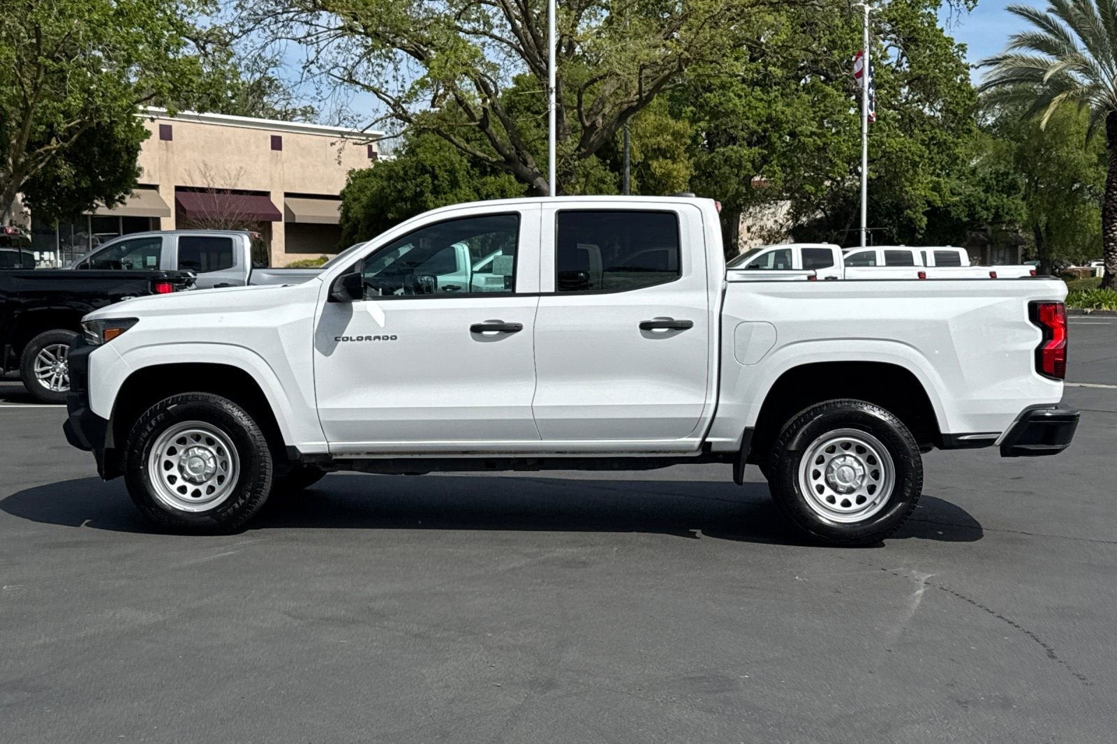 2023 Chevrolet Colorado WT