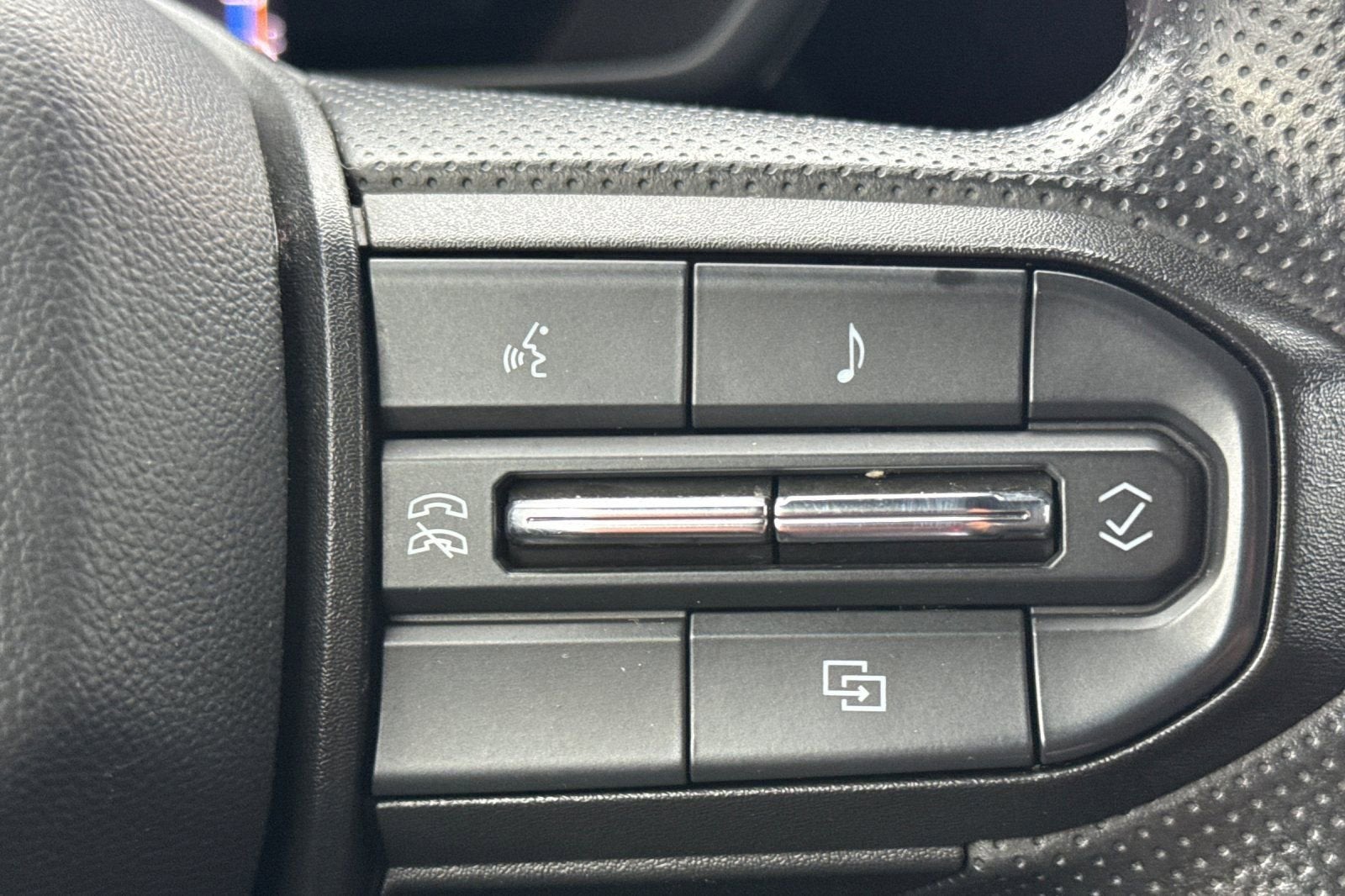 2023 Chevrolet Colorado WT