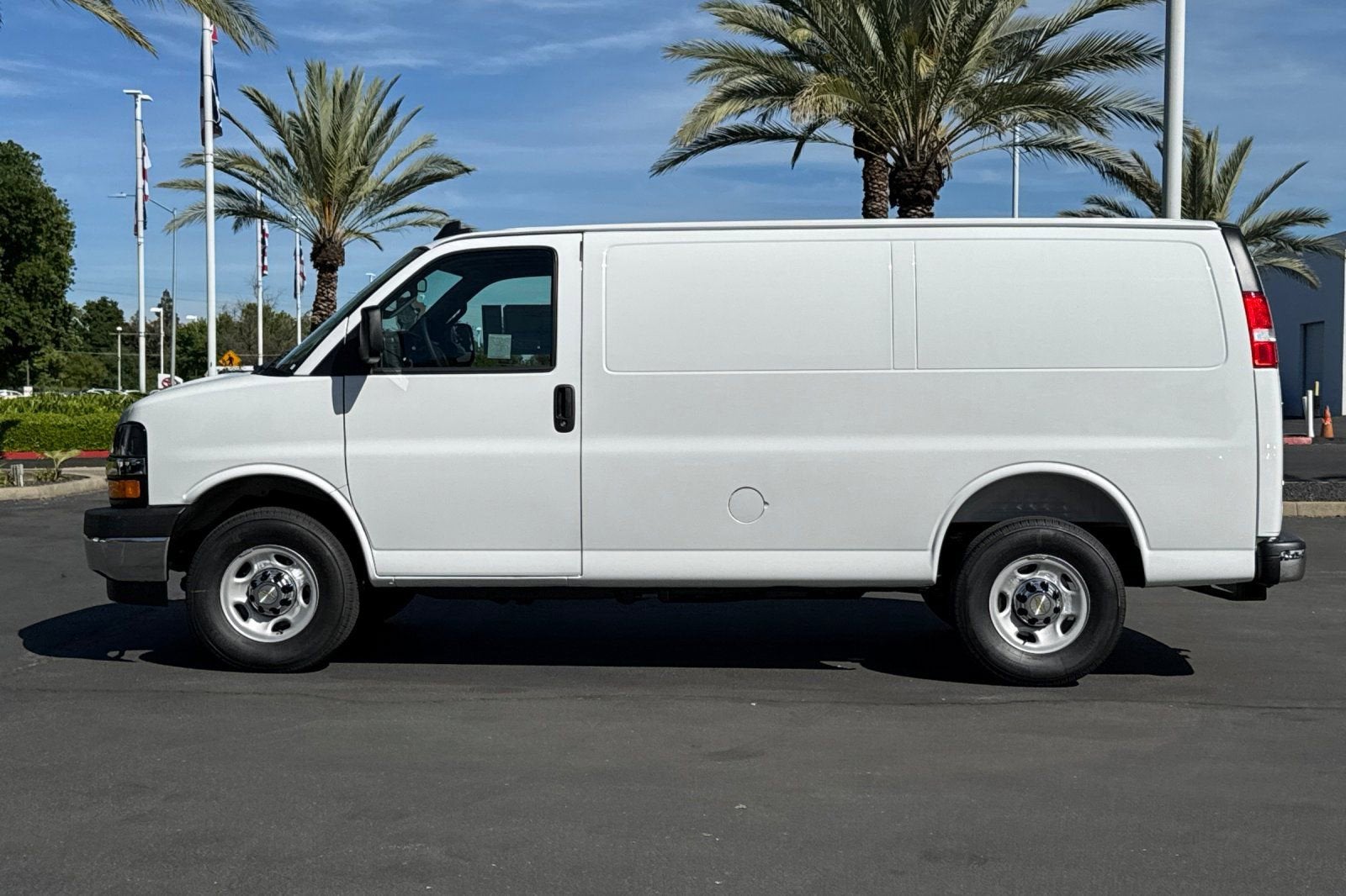 2026 Chevrolet Express Cargo WT