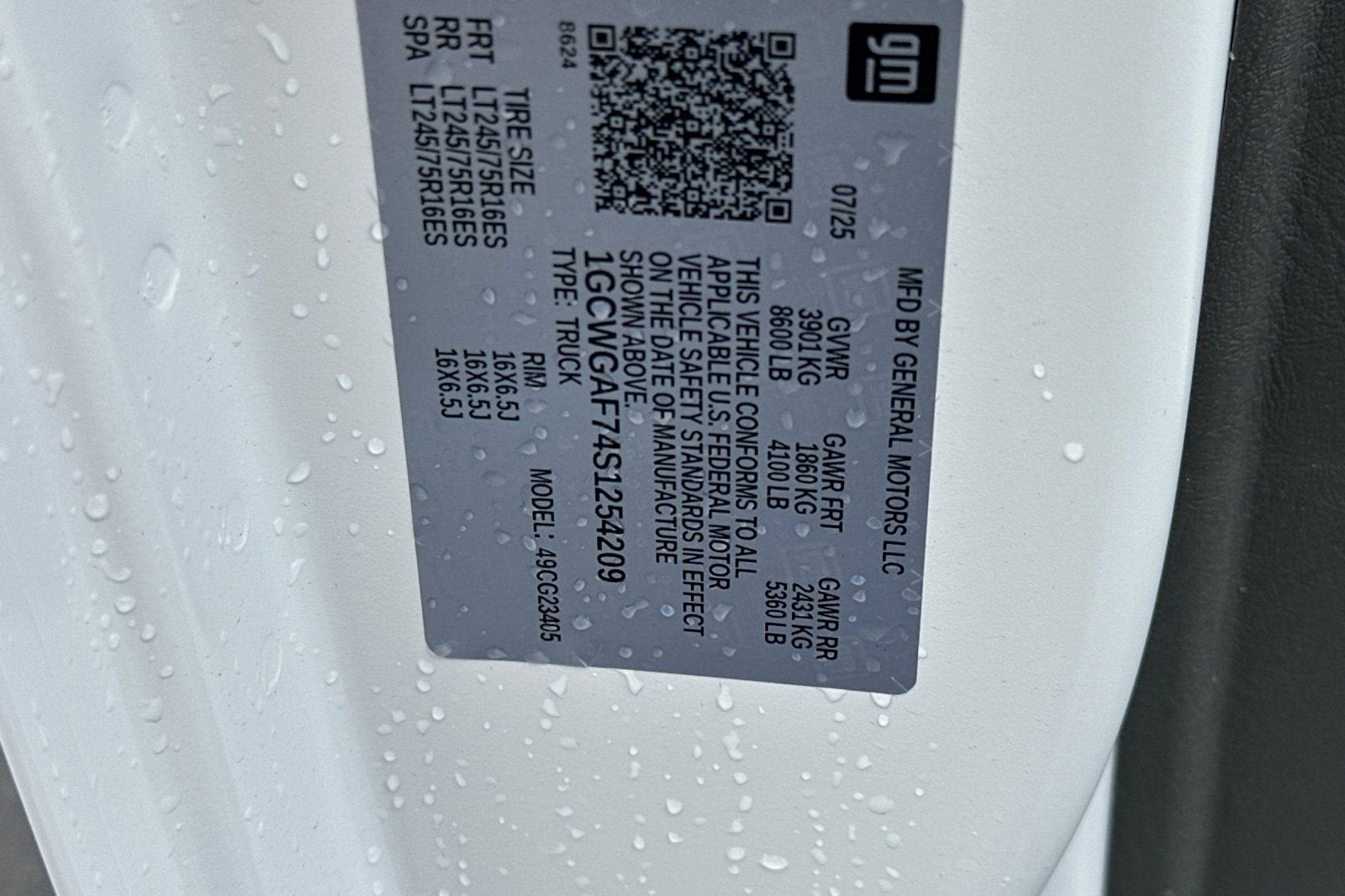 2025 Chevrolet Express Cargo 2500 WT