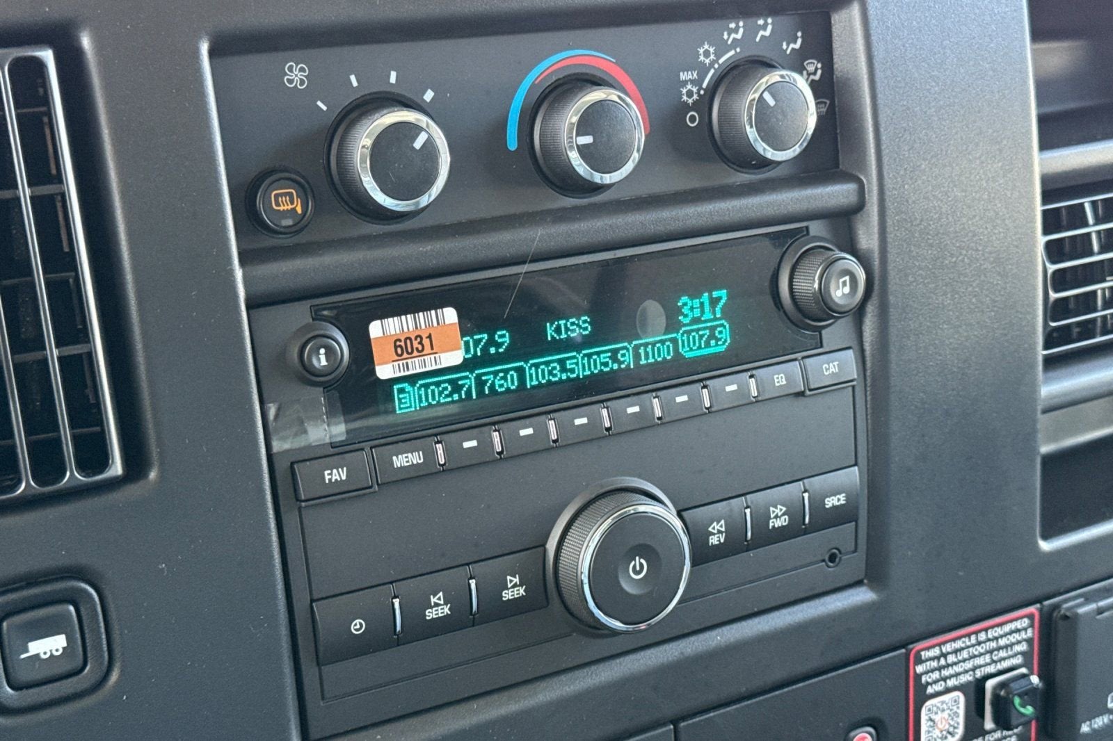 2026 Chevrolet Express Cargo WT