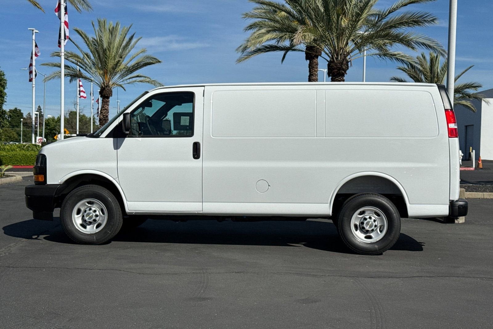 2026 Chevrolet Express Cargo WT