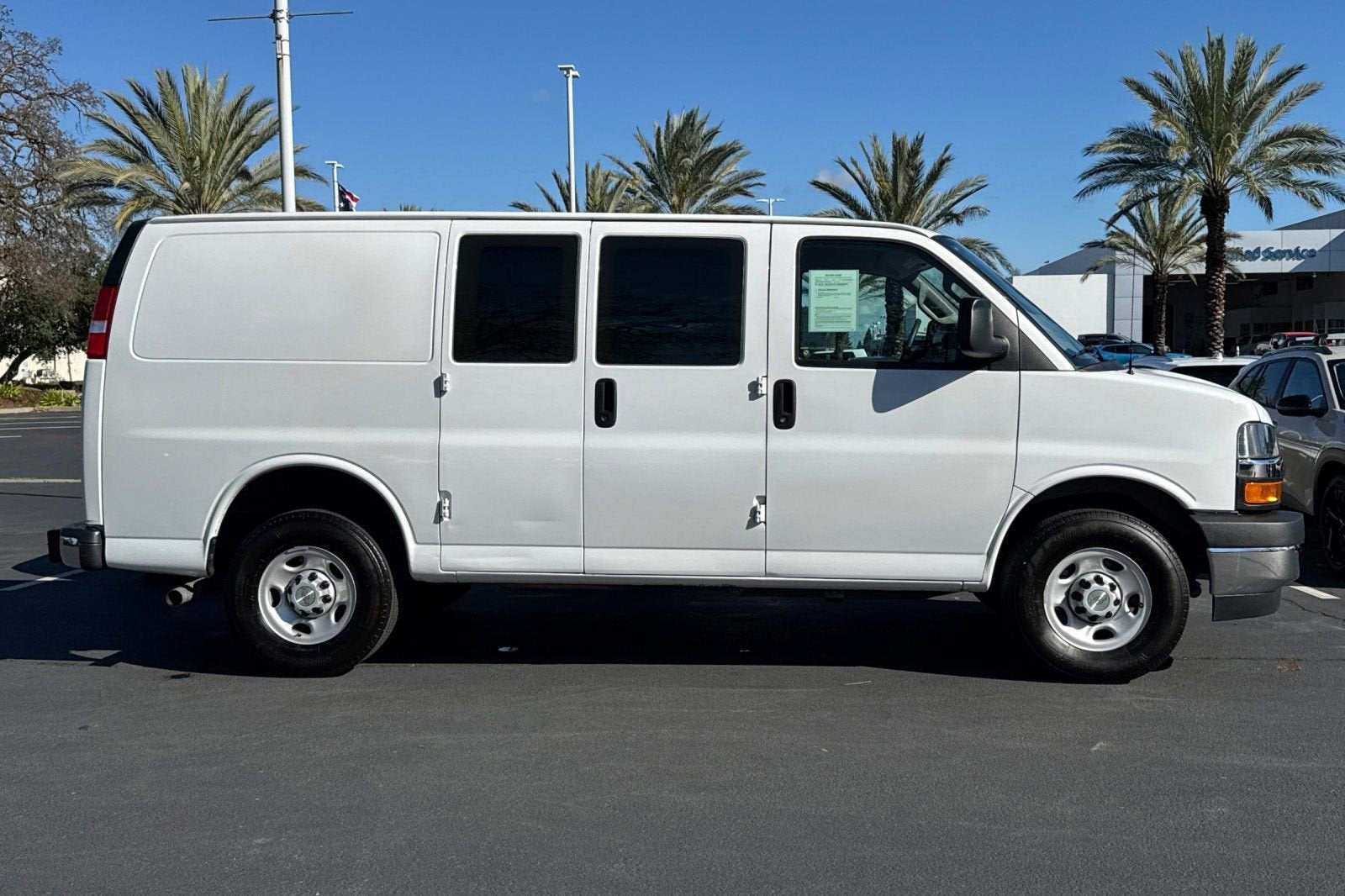 2024 Chevrolet Express Cargo 2500 WT