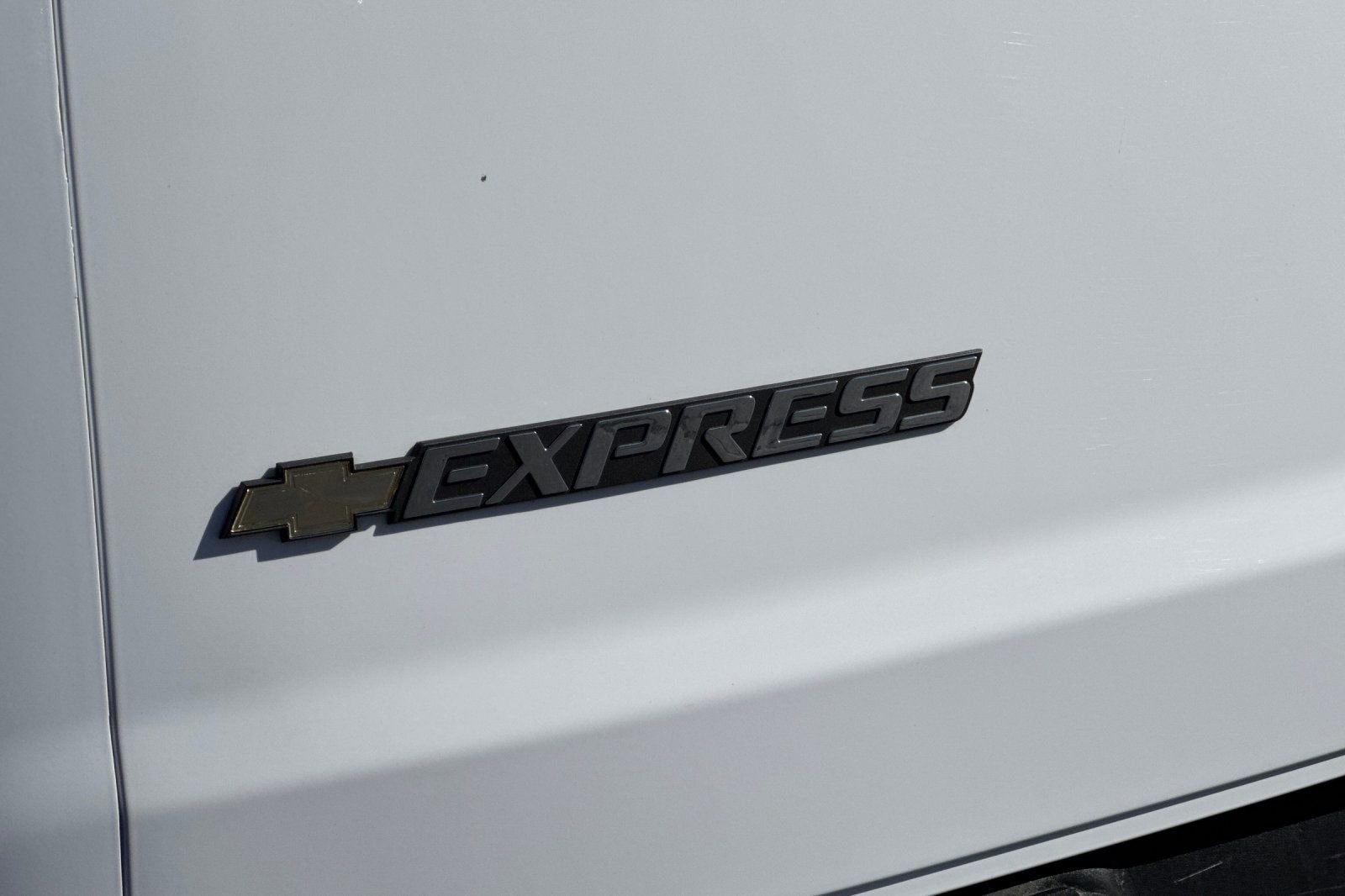 2024 Chevrolet Express Cargo 2500 WT
