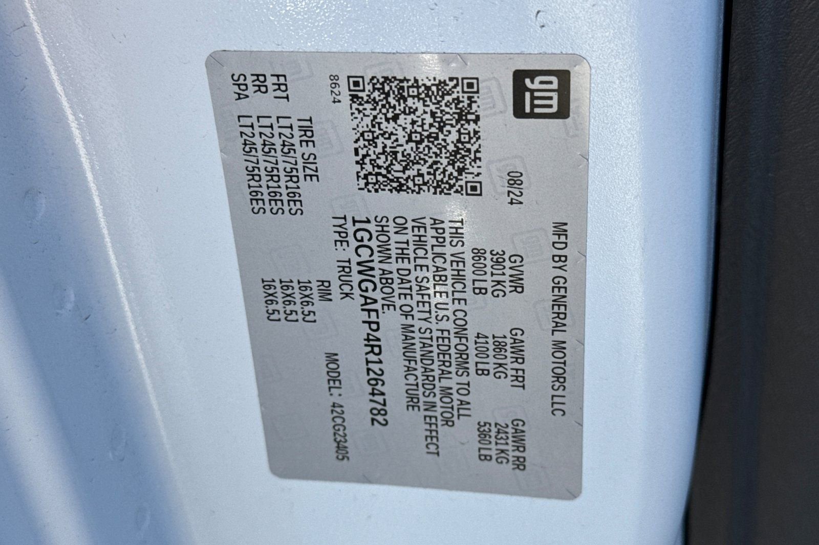 2024 Chevrolet Express Cargo 2500 WT