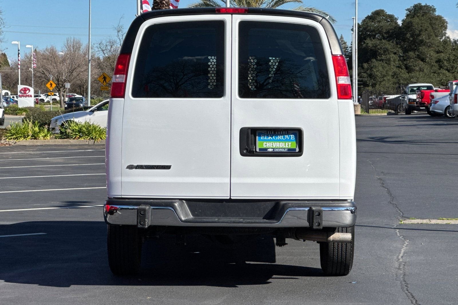 2024 Chevrolet Express Cargo 2500 WT