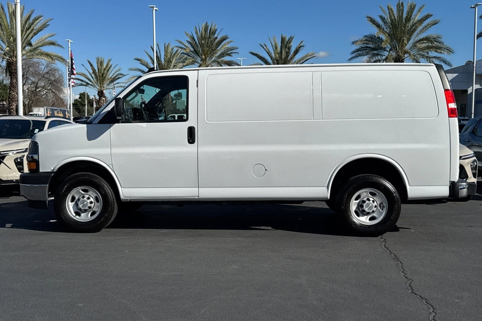 2024 Chevrolet Express Cargo 2500 WT