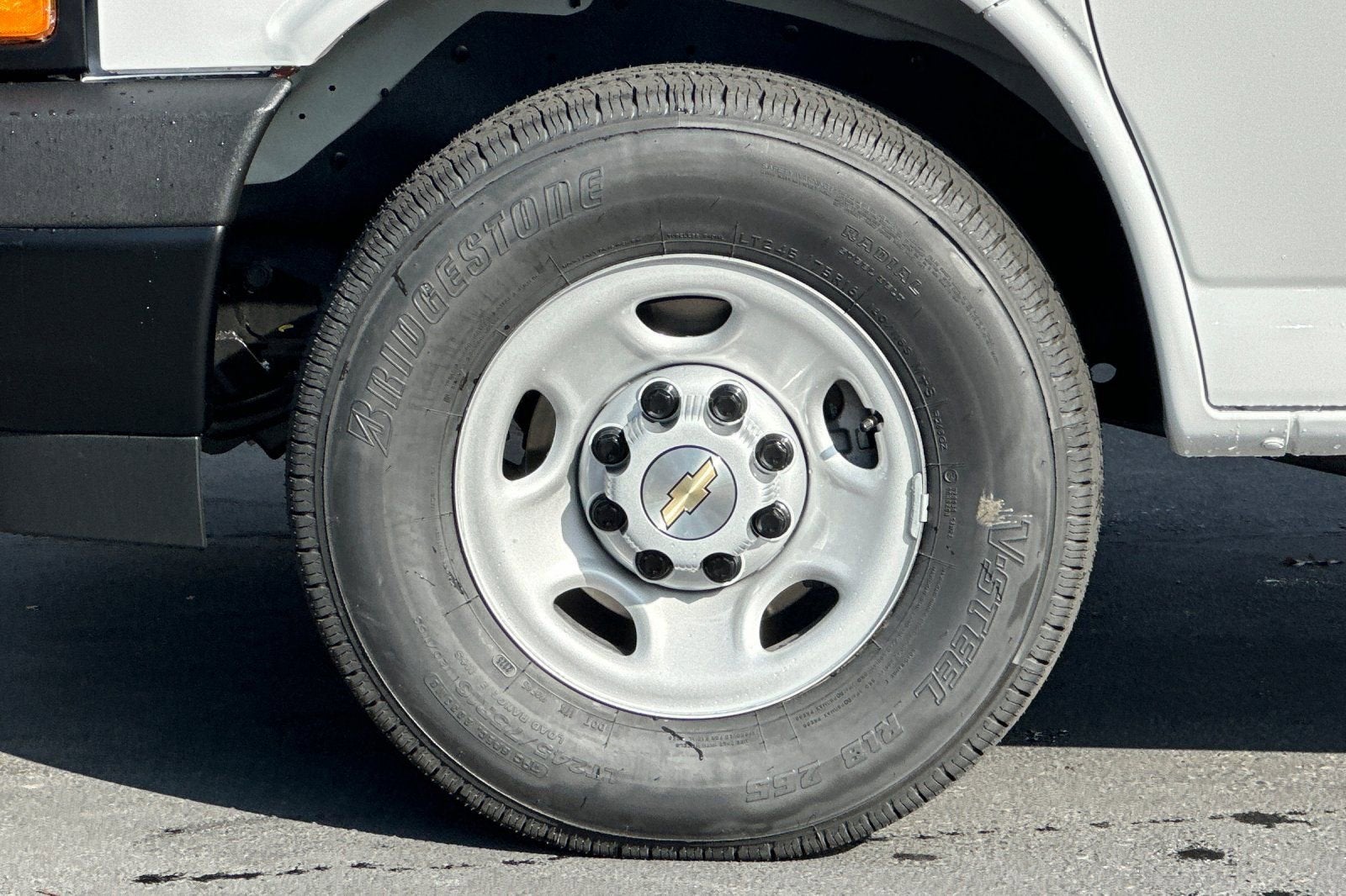 2025 Chevrolet Express Cargo 2500 WT