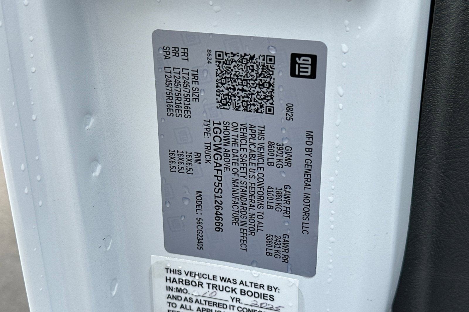 2025 Chevrolet Express Cargo 2500 WT