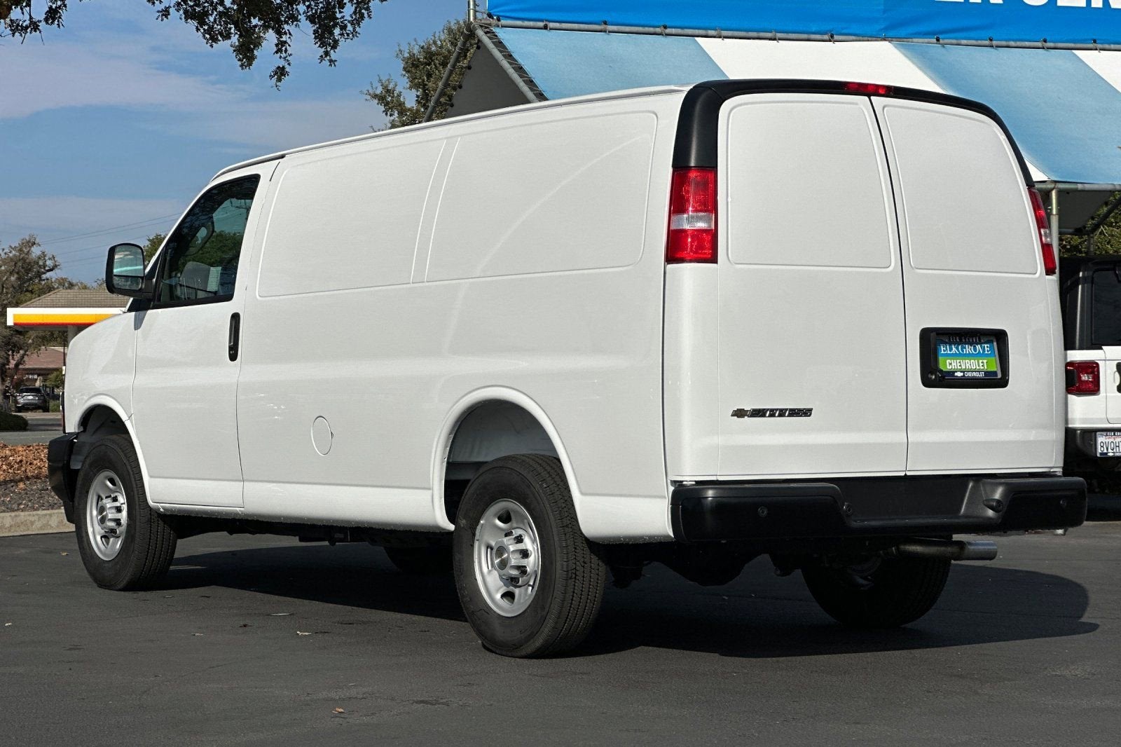 2025 Chevrolet Express Cargo 2500 WT