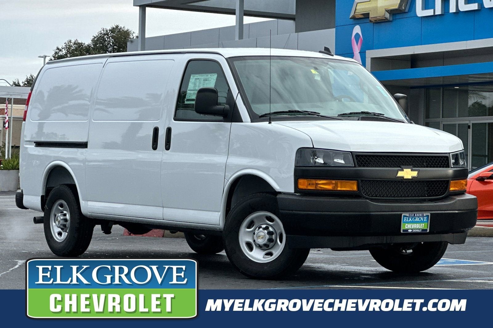 2025 Chevrolet Express Cargo WT