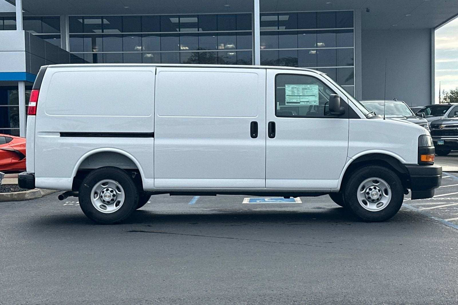 2025 Chevrolet Express Cargo WT