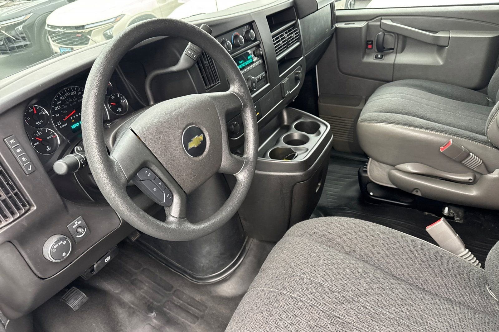 2024 Chevrolet Express Cargo 2500 WT