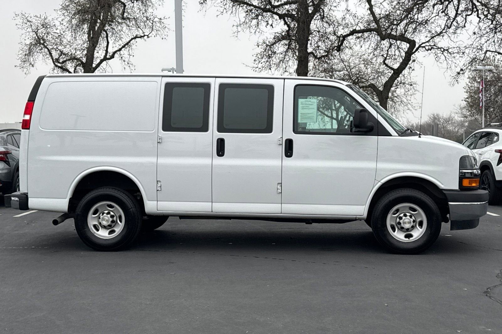 2024 Chevrolet Express Cargo 2500 WT