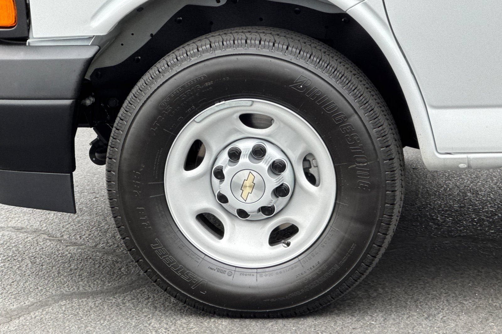 2026 Chevrolet Express Cargo 1WT