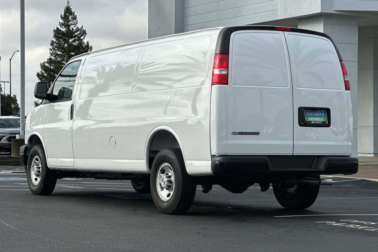 2025 Chevrolet Express Cargo 2500 WT