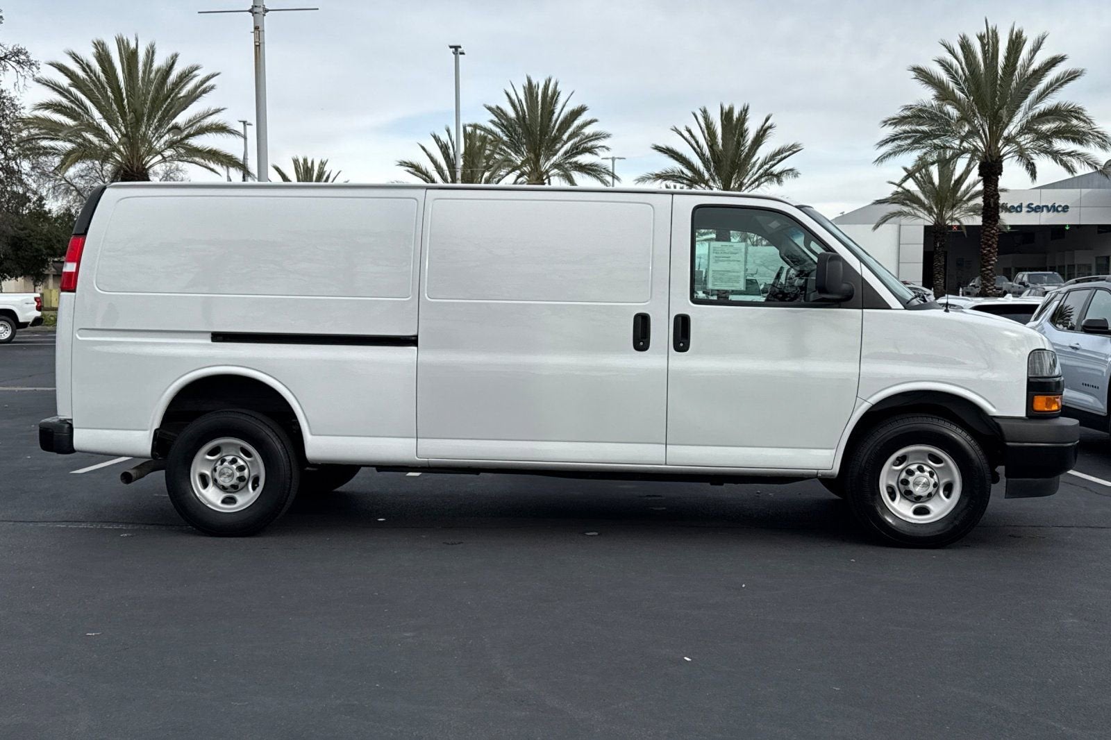 2023 Chevrolet Express Cargo 2500 WT