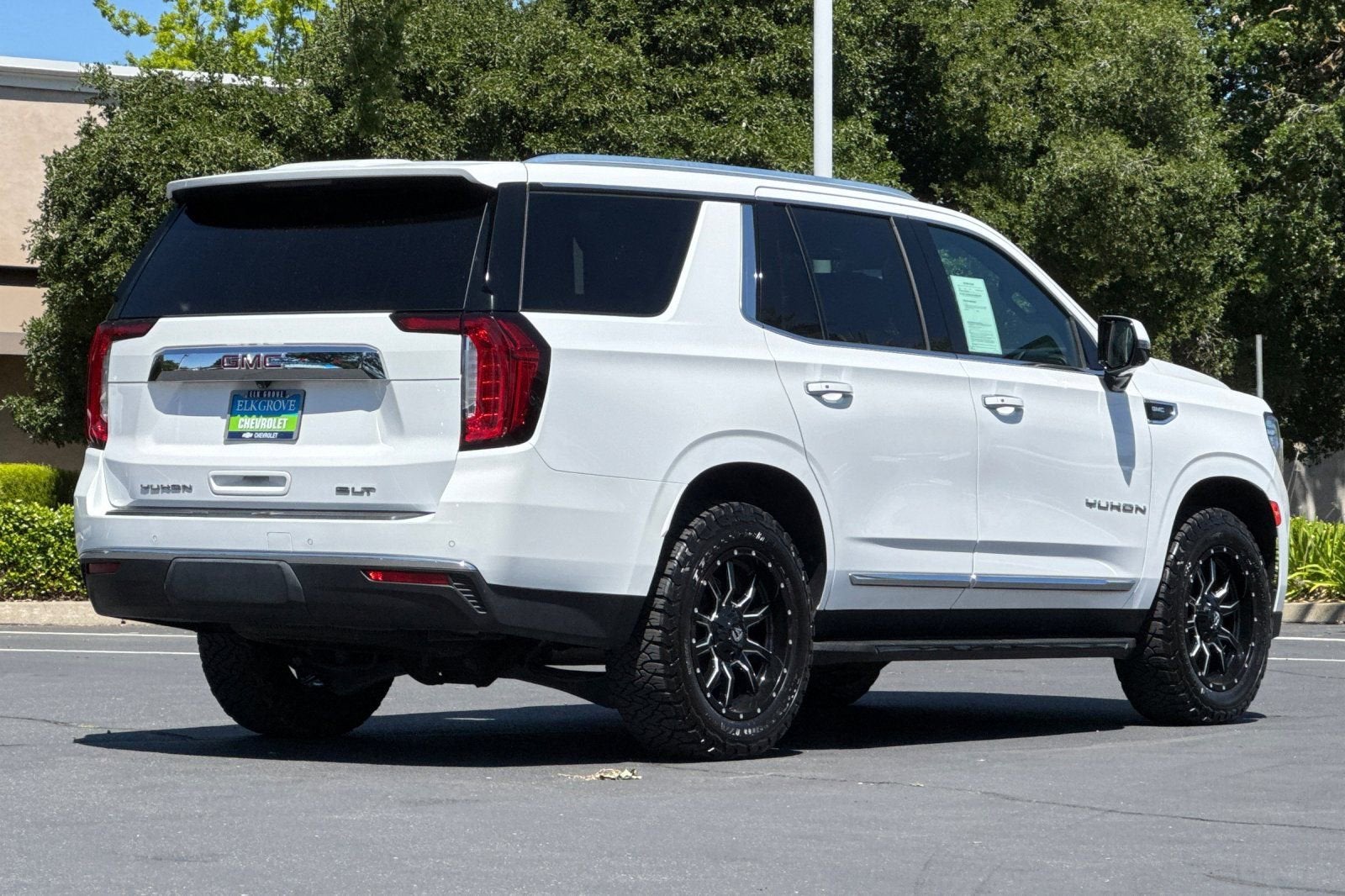 2021 GMC Yukon SLT