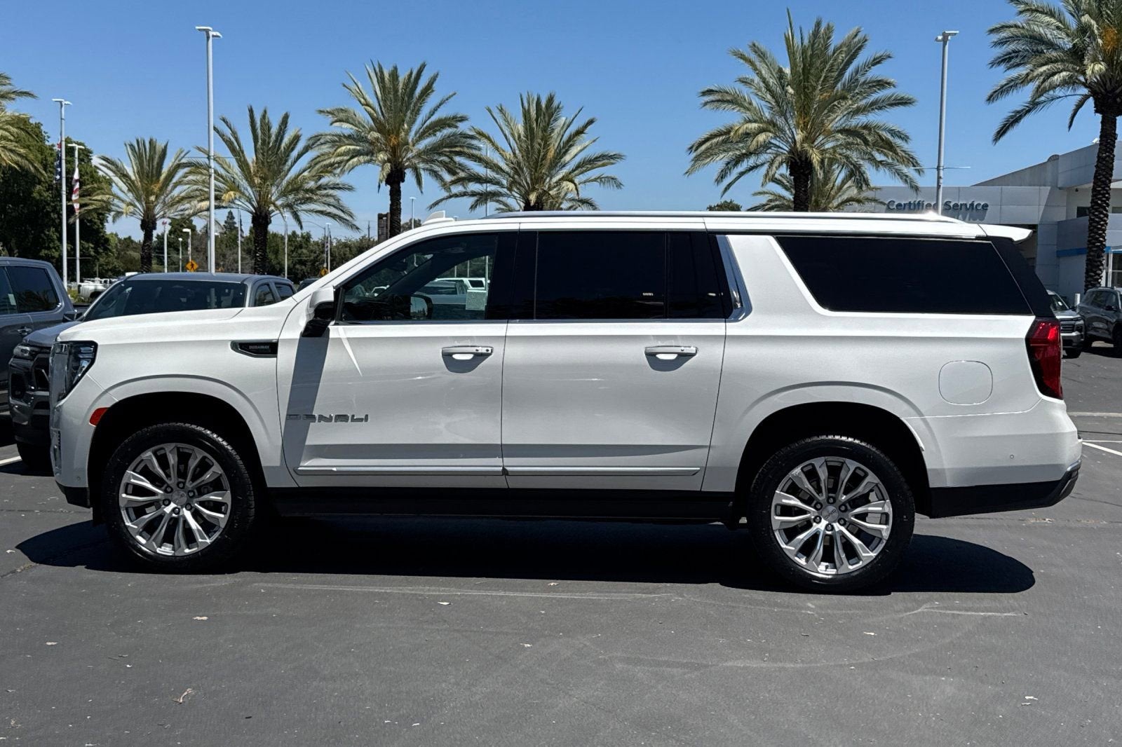 2024 GMC Yukon XL Denali