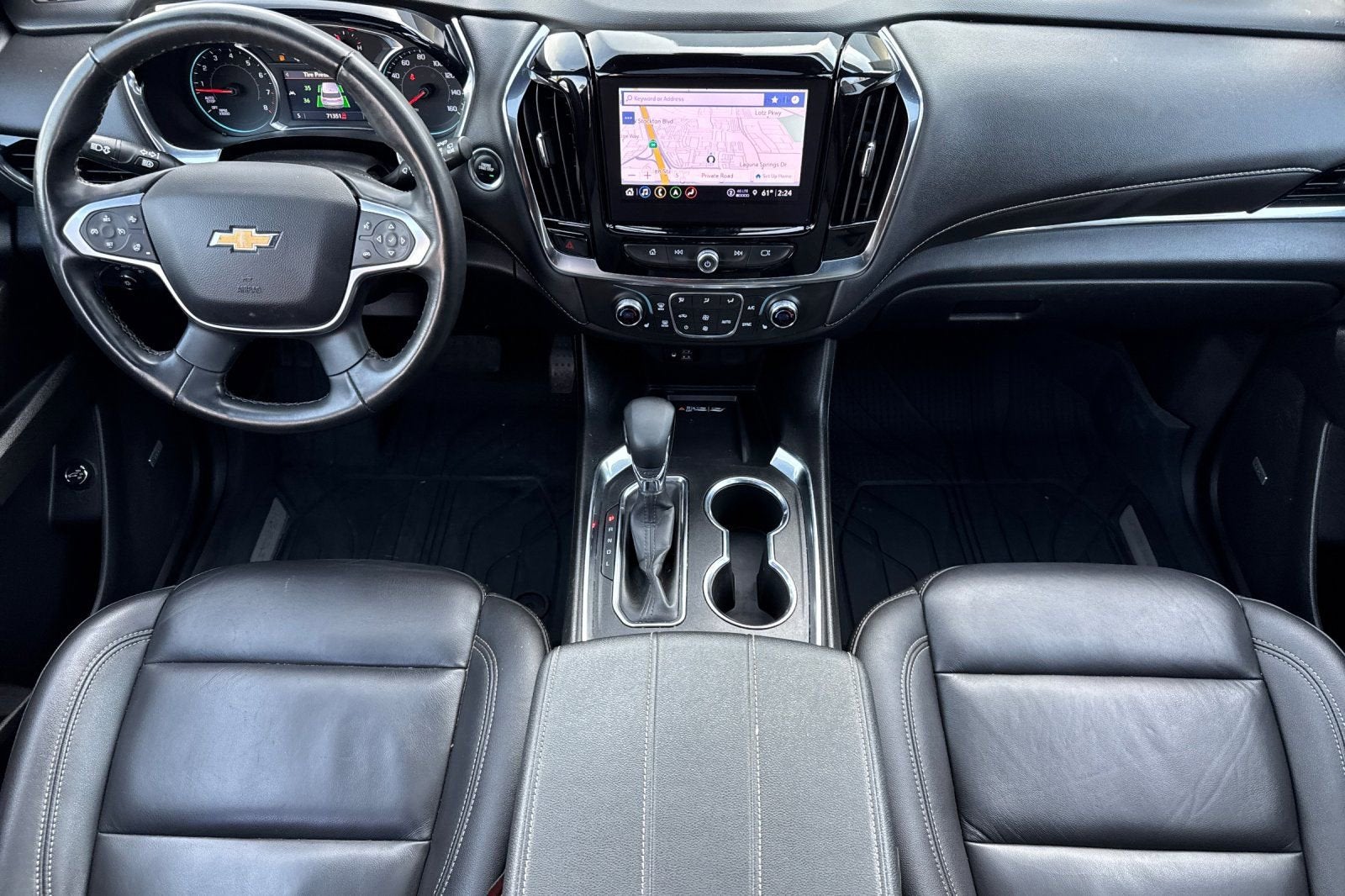 2023 Chevrolet Traverse LT Leather