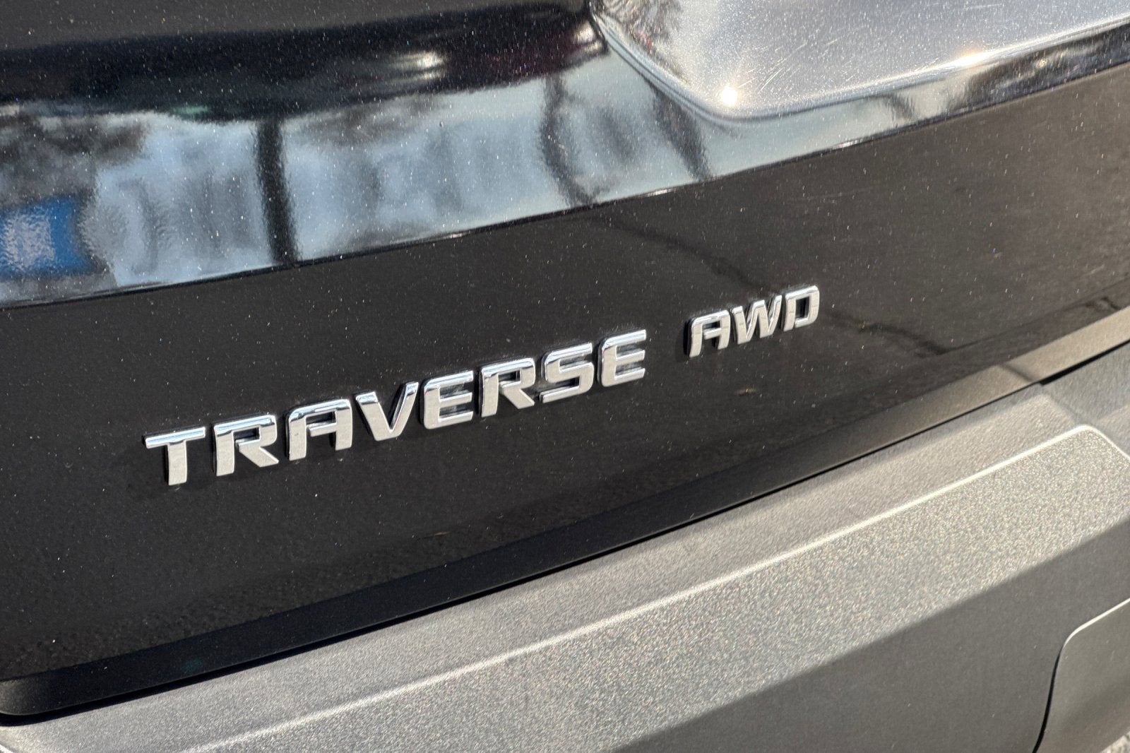 2023 Chevrolet Traverse LT Leather