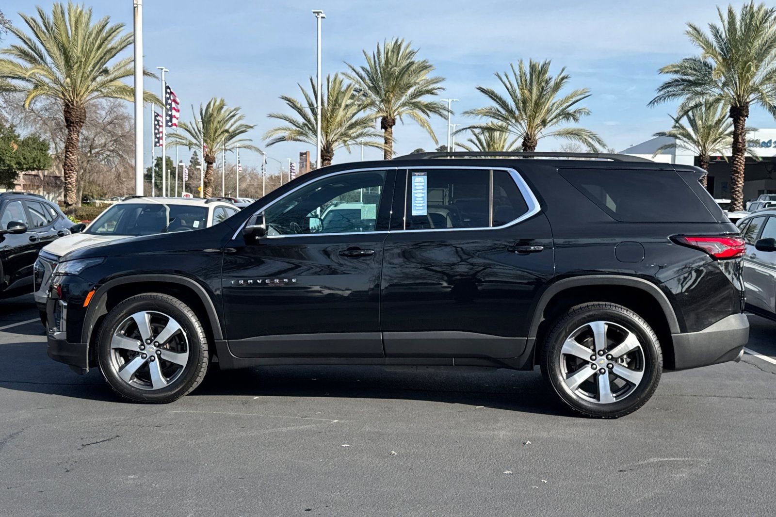 2023 Chevrolet Traverse LT Leather