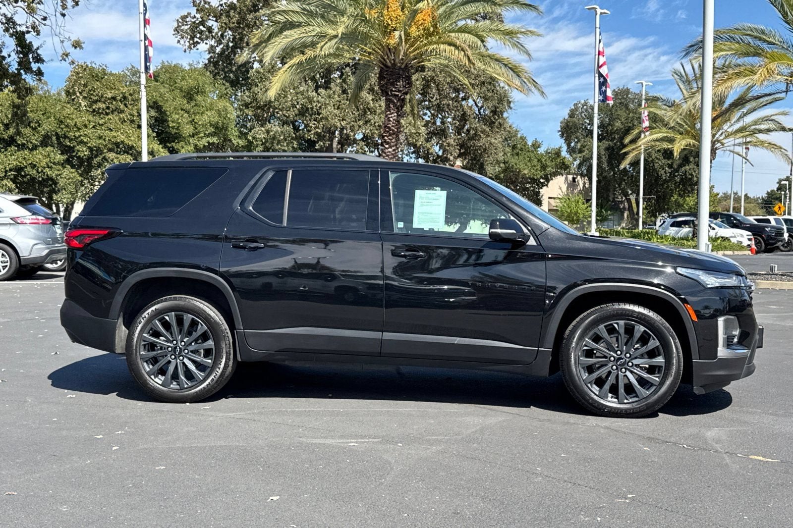 2023 Chevrolet Traverse RS