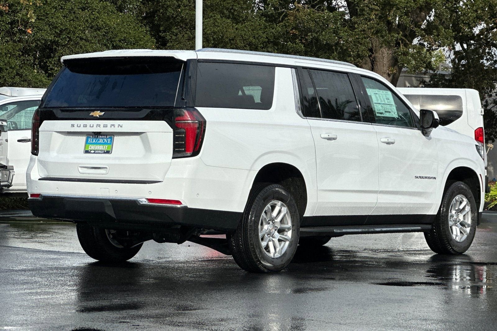 2026 Chevrolet Suburban LS