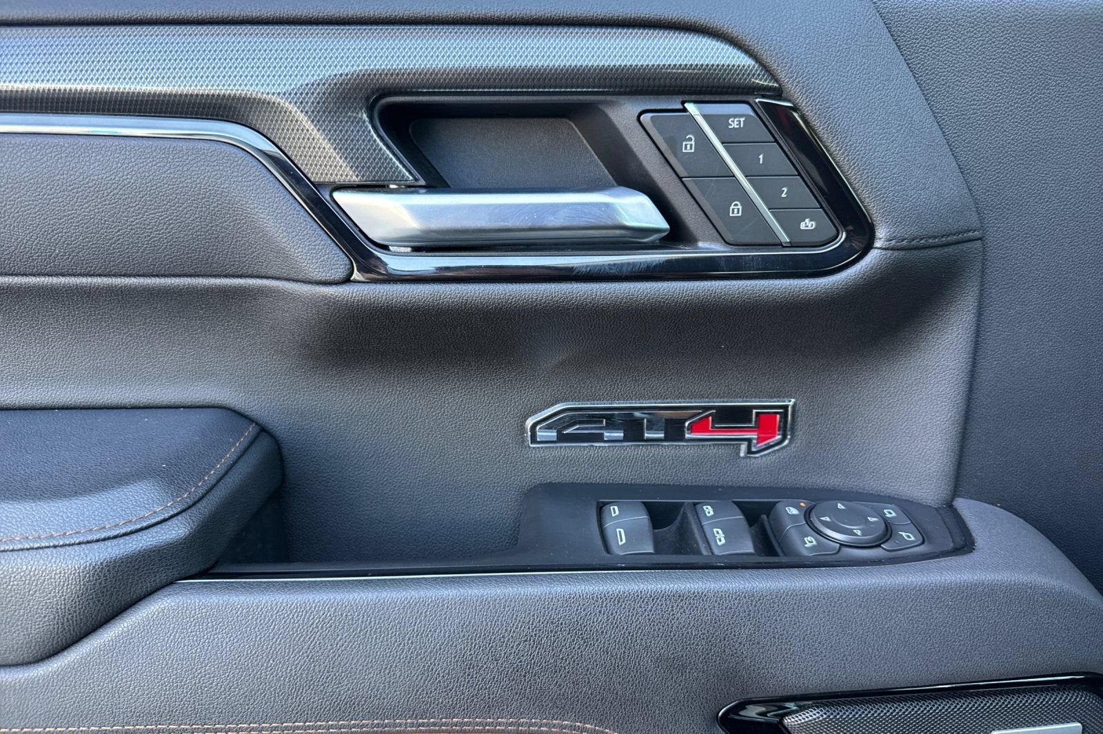 2025 GMC Sierra 1500 AT4